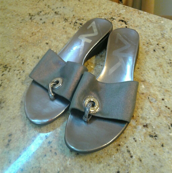 Sandals - Picture 3 of 8